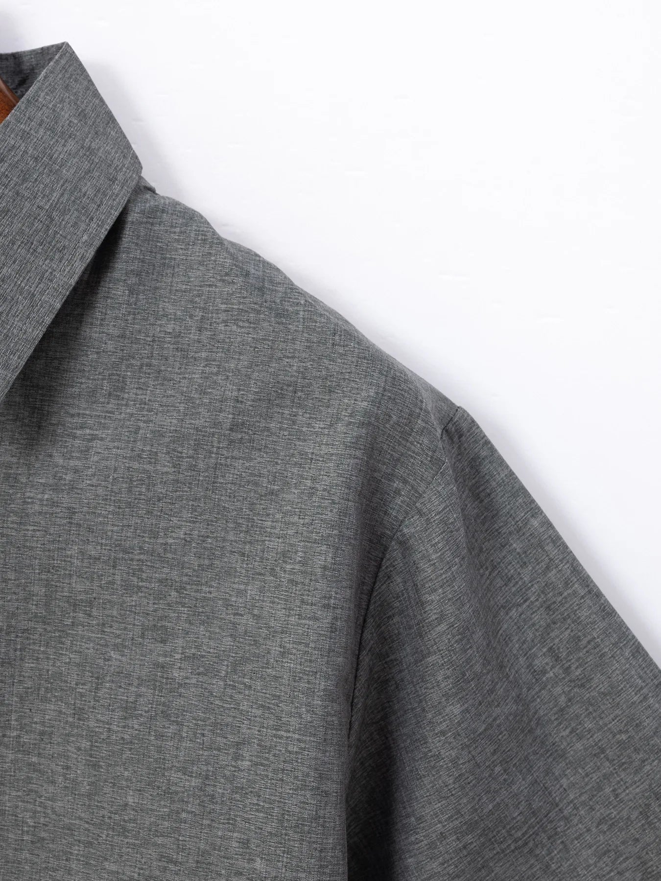 The Casual Linen Shirt